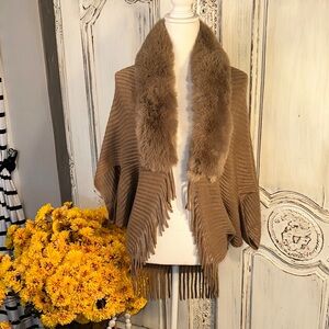 UNIQUE Taupe Brown Faux Fur Trimmed Fringed Shrug